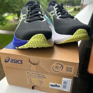 ASICS Gel-Kayano 30